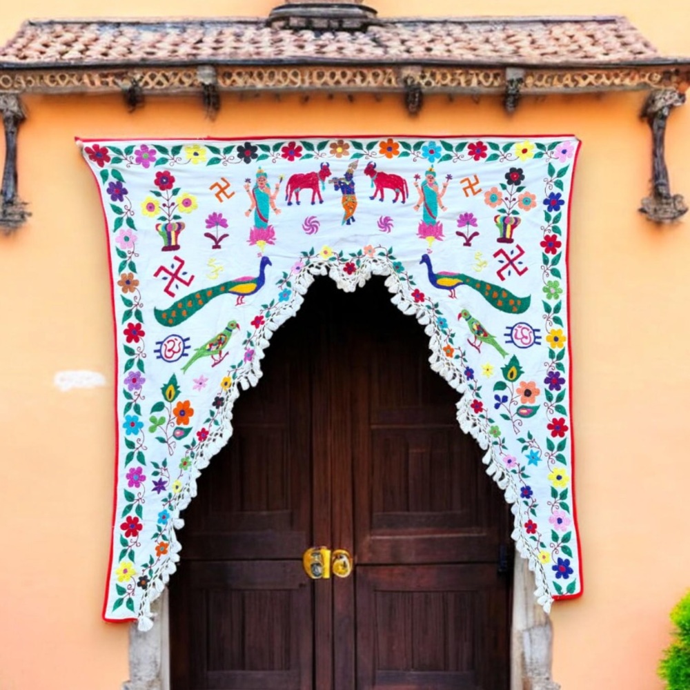 🧵 Indian Toran Vintage Handmade Embroidered Floral Tassels welcome door hanging
